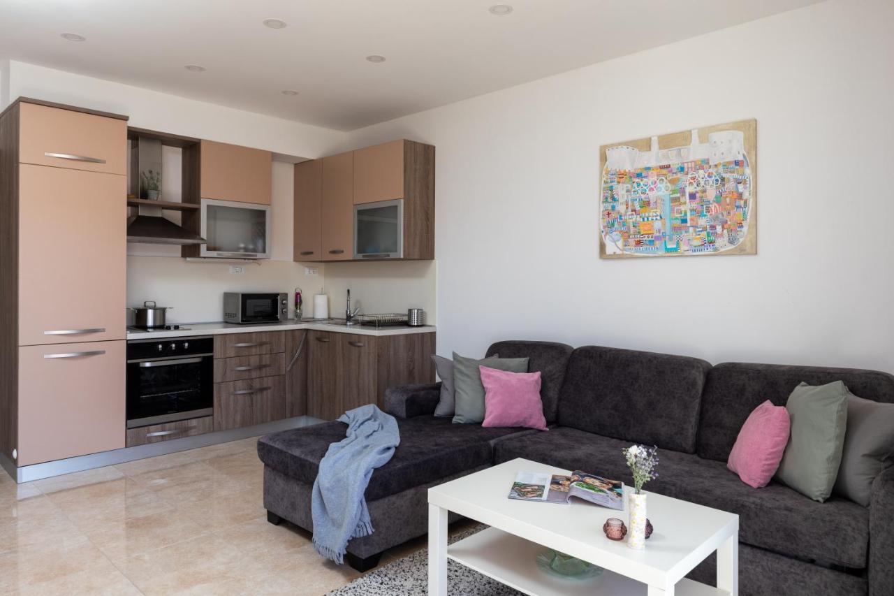 Amarillo Apartments 米利尼 外观 照片